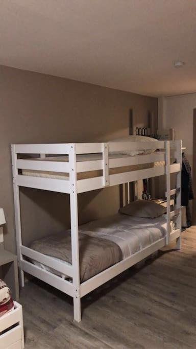 Au Bout Du Bois Piscine Sauna Hammam Accessible En Saison Et Le Logement Accessible Toute L Annee Les Déserts Zewnętrze zdjęcie