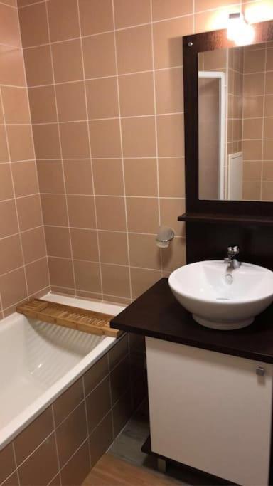 Au Bout Du Bois Piscine Sauna Hammam Accessible En Saison Et Le Logement Accessible Toute L Annee Les Déserts Zewnętrze zdjęcie